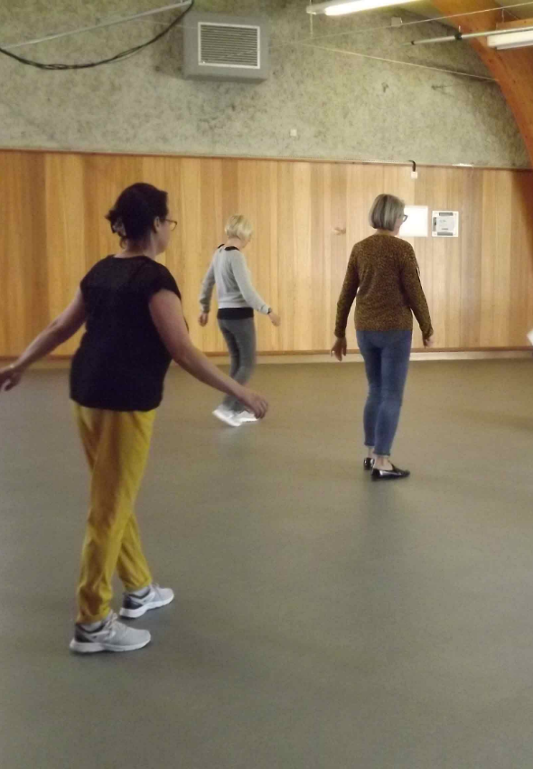 Dance au Foyer des Jeunes et d’Éducation Populaire d'Orcet, Puy-de-Dôme, 63