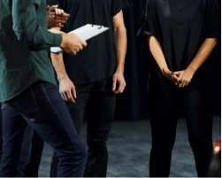 Atelier théâtre au Foyer des Jeunes et d’Éducation Populaire d'Orcet, Puy-de-Dôme, 63